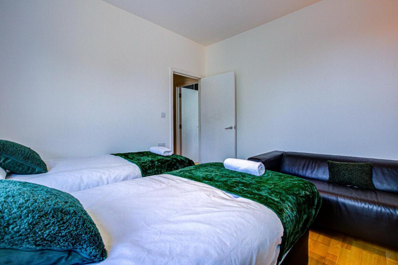 Peckham Plaza Apartment London Exterior photo